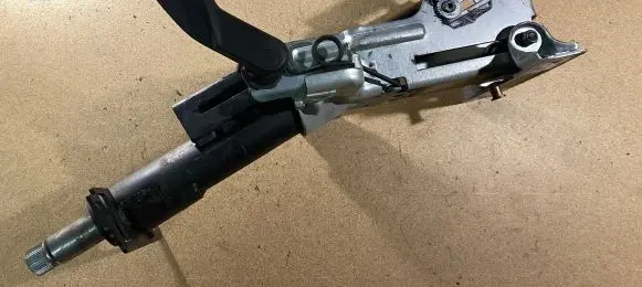 Volvo S80 Steering wheel axle P30680270 30680270