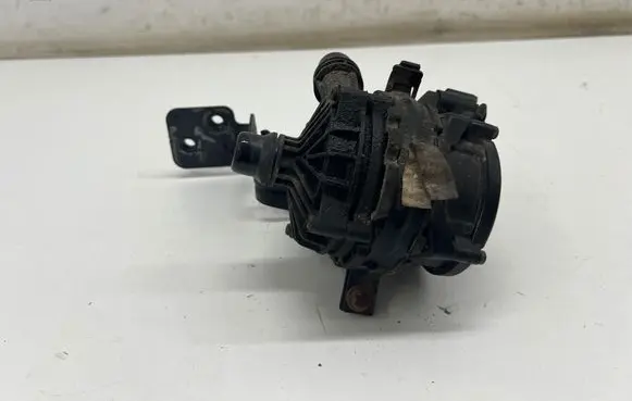 Mercedes-Benz EQE v295 Electric auxiliary coolant/water pump A0005004900