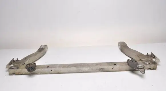 Opel Corsa E Bottom radiator support slam panel 39015406