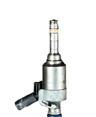 Volkswagen PASSAT CC Fuel injector 0261500024 080908