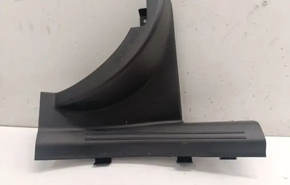 KIA Niro Rear sill trim cover 85886AO000
