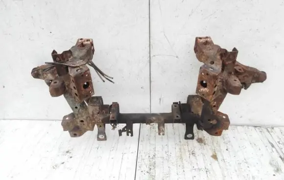 Mitsubishi Pajero Front subframe