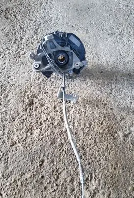 Dodge Challenger Rear wheel hub