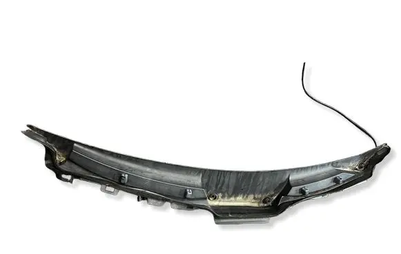 Mercedes-Benz GLE (W166 - C292) Wiper trim 