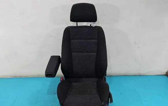 Opel Zafira B Front driver seat IMPRK1549795
