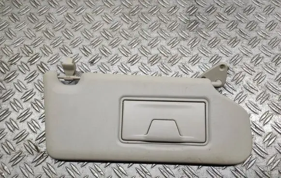 Mitsubishi Outlander Sun visor 
