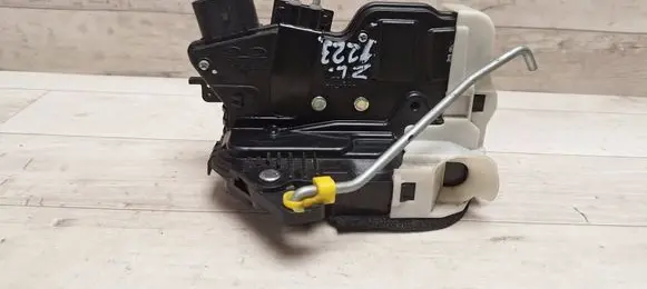 KIA Optima Rear door lock A045777
