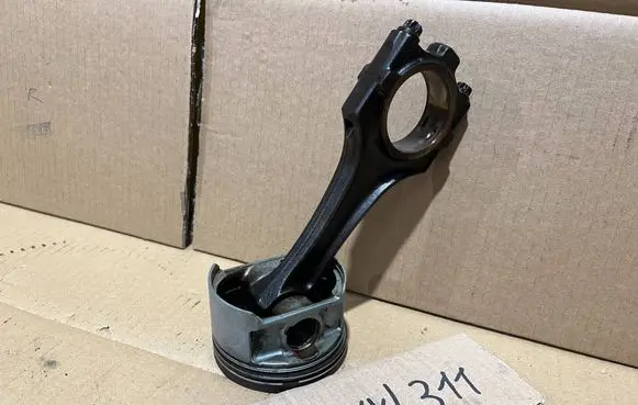 BMW 3 E36 Piston with connecting rod