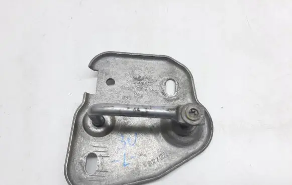 Skoda Superb B8 (3V) Engine bonnet/hood lock/latch loop/hook 3V0823185A