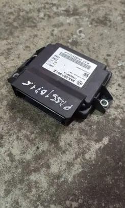 Volkswagen PASSAT B6 Hand brake control module 3AA907801E 17982901A