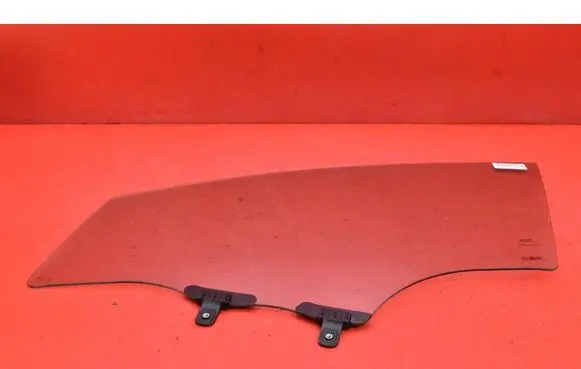 KIA Sportage Front door window glass four-door 