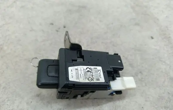 Toyota Prius (NHW20) Ignition lock 626399-000