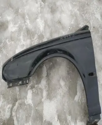 Jaguar X-Type Fender JUODAS