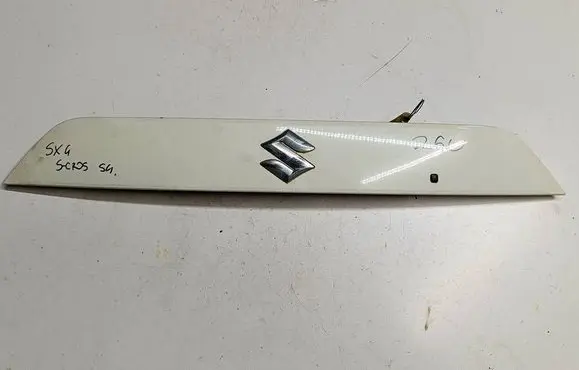 Suzuki SX4 S-Cross Trunk door license plate light bar 8394161M2S4 8394161M2
