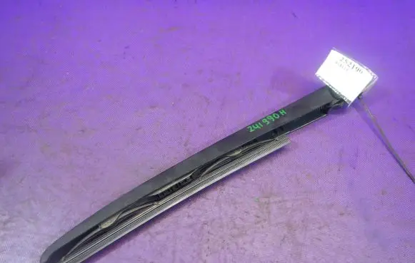 Hyundai Tucson JM Rear wiper blade arm