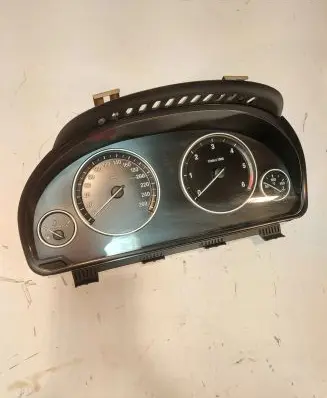 BMW 5 F10 F11 Speedometer (instrument cluster) 9291414