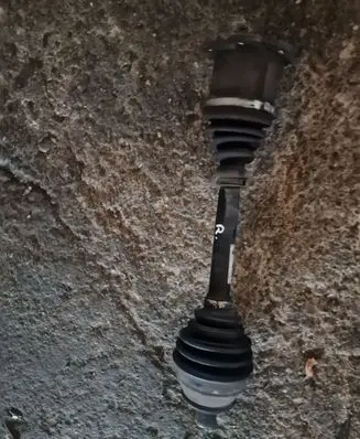 Audi A8 S8 D3 4E Front driveshaft
