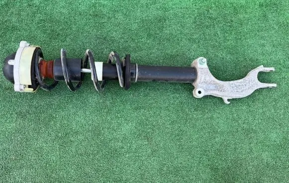 Audi A4 S4 B9 Front shock absorber/damper 8W0413031AK 8W0031AK 8W0413038