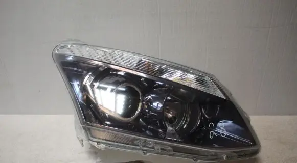 Isuzu D-Max Headlight/headlamp