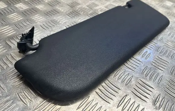 Sun visor