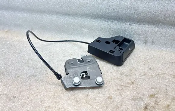 BMW 3 F30 F35 F31 Seat back rest lock catch 7112664 1241780100