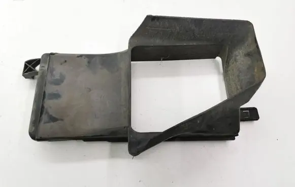 Ford Focus Intercooler air channel guide BM518121AE