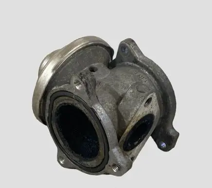 Volkswagen Polo EGR valve 045129637A