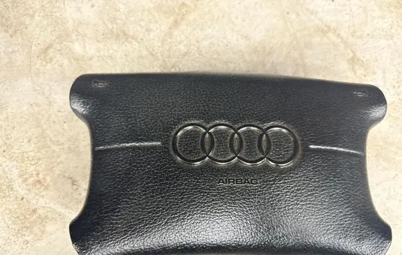 Audi A4 S4 B5 8D Steering wheel airbag T05395465C