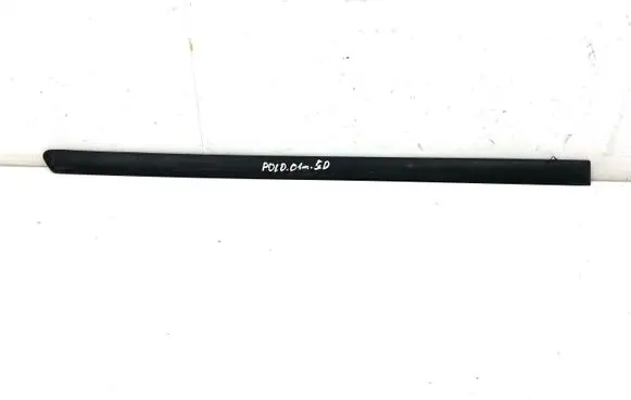 Rear door trim (molding)