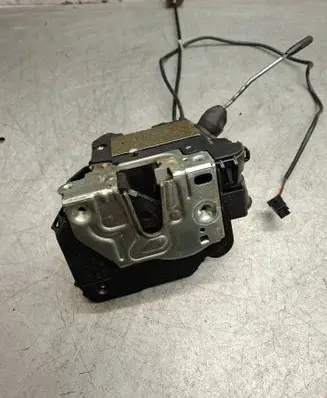 Mercedes-Benz E W211 Front door lock 2117200835
