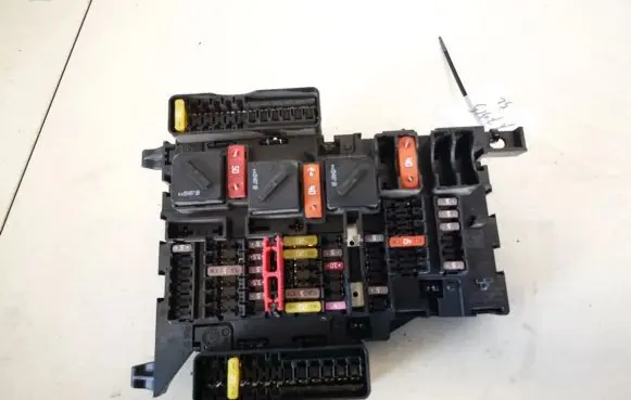 BMW 2 F22 F23 Fuse box set 6114927035501 61149270355-01