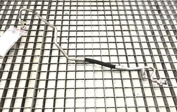 Mercedes-Benz E W212 Air conditioning (A/C) pipe/hose A2128309500