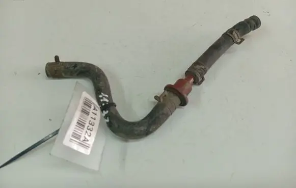 Toyota RAV 4 (XA30) Engine coolant pipe/hose
