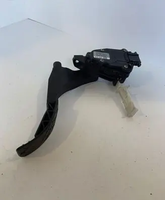 Volkswagen Golf IV Accelerator throttle pedal 1J1721503H 6PV00777001