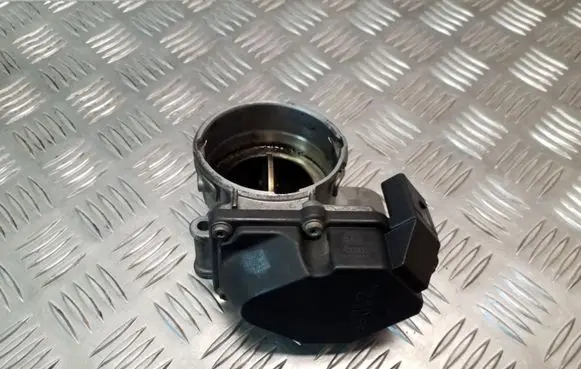 Volkswagen Touran I Throttle valve 03G128063A A2C53249824