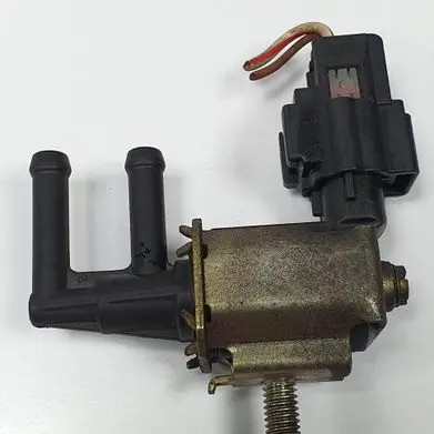 Mazda 323 F Valve vacuum K5T48279