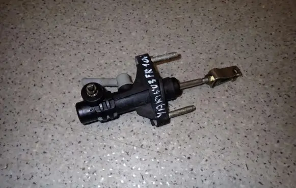 Toyota Yaris Clutch master cylinder