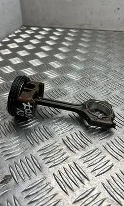 Hyundai i20 (GB IB) Piston with connecting rod 2351003330