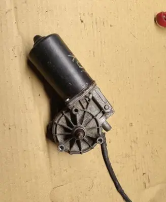 Chrysler Voyager Wiper motor 23404097