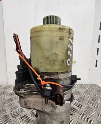 Seat Ibiza III (6L) Power steering pump 6Q1423051AN 6Q0423156AB 2423051AA