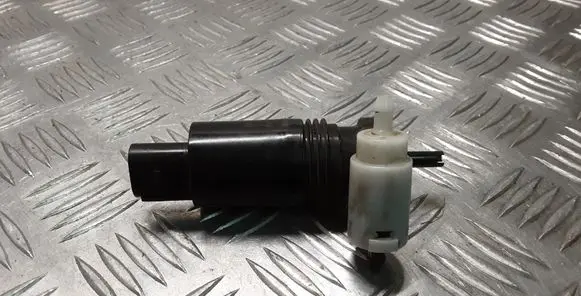 Mercedes-Benz ML W164 Windscreen/windshield washer pump 1006671