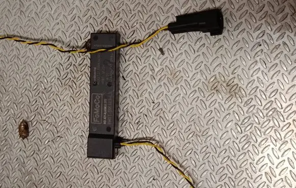 Ford Focus Aerial antenna amplifier 8M5T15K603LB 032AA04793