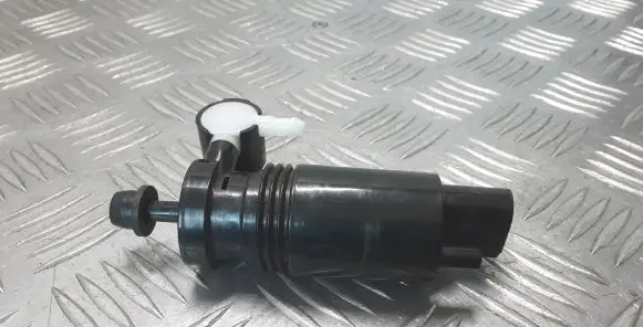 Land Rover Range Rover Sport L494 Headlight washer pump 1020133
