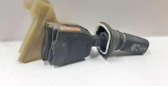Ford Mondeo Mk III Wiper speed switch 94BG17K478CA