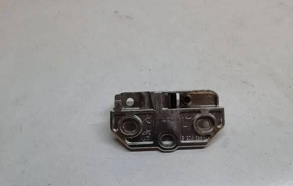 BMW 3 E46 Convertible roof lock/latch 8204285