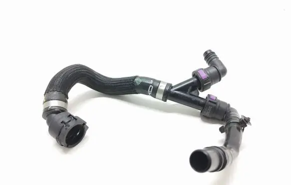 Jaguar I-Pace Engine coolant pipe/hose J9D38D128AB