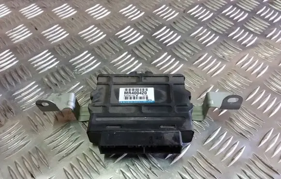 Mitsubishi Pajero ABS control unit/module MR400420