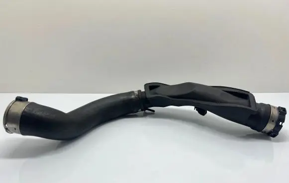 BMW 5 GT F07 Intercooler hose/pipe 7809834