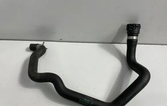 BMW 5 F10 F11 Engine coolant pipe/hose 9224372