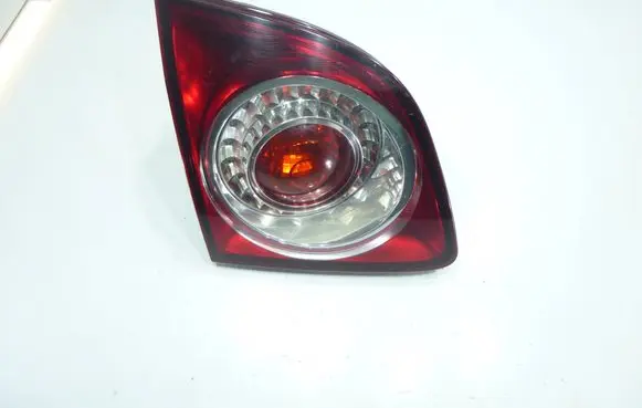Volkswagen Golf Plus Tailgate rear/tail lights 5M0945093H 9649621